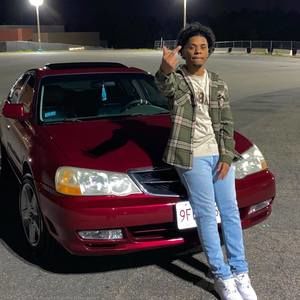 Meet your Posher, Givenchy